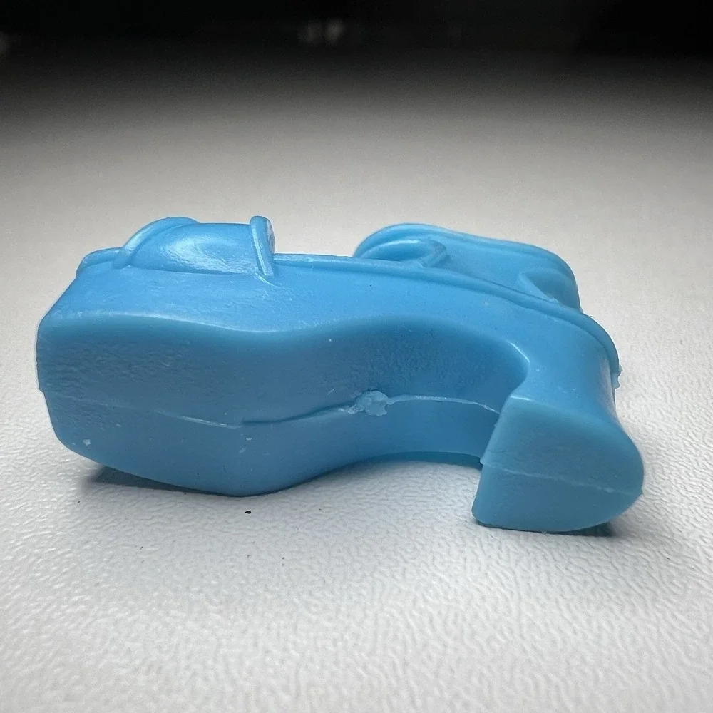 Single Blue Plastic‎ Fashion Doll 11-12